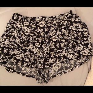 Cute&comfy flowy shorts!